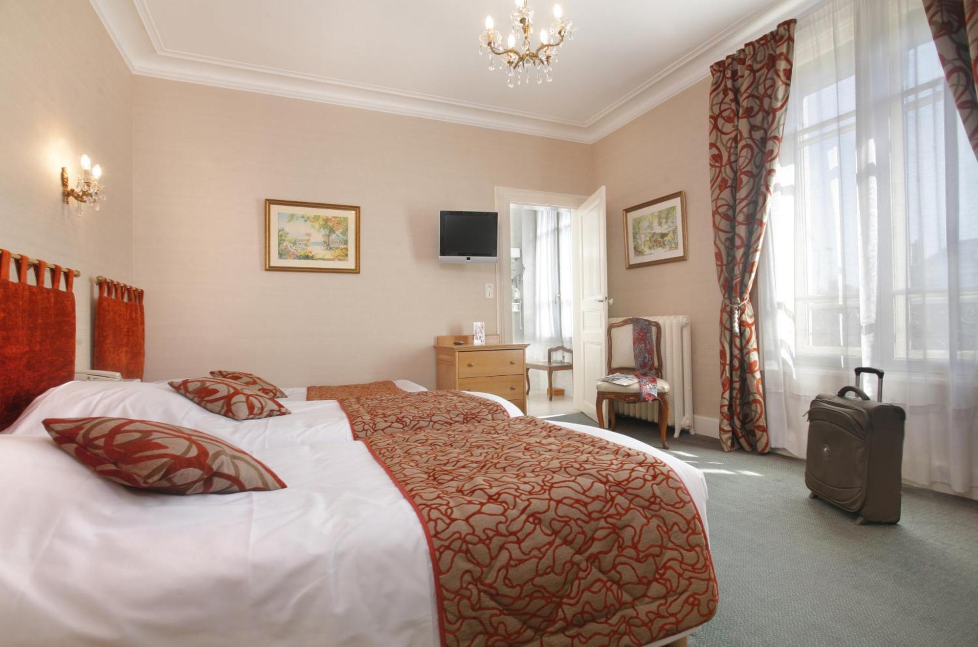 The Originals Boutique, Hotel Normandie, Auxerre Zewnętrze zdjęcie